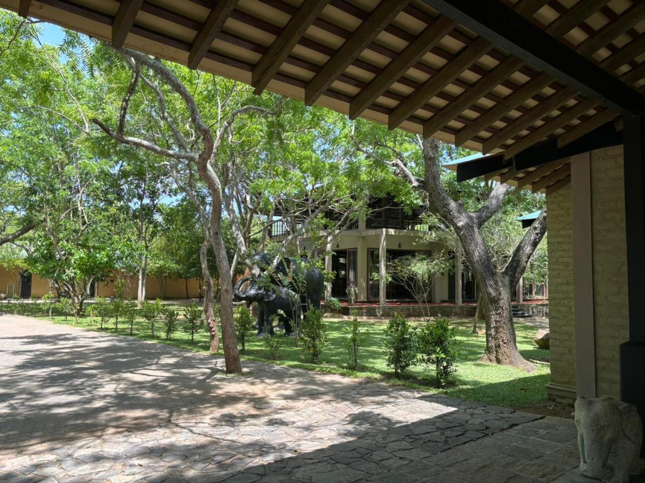 Hotel Elephant Reach Yala Esterno foto