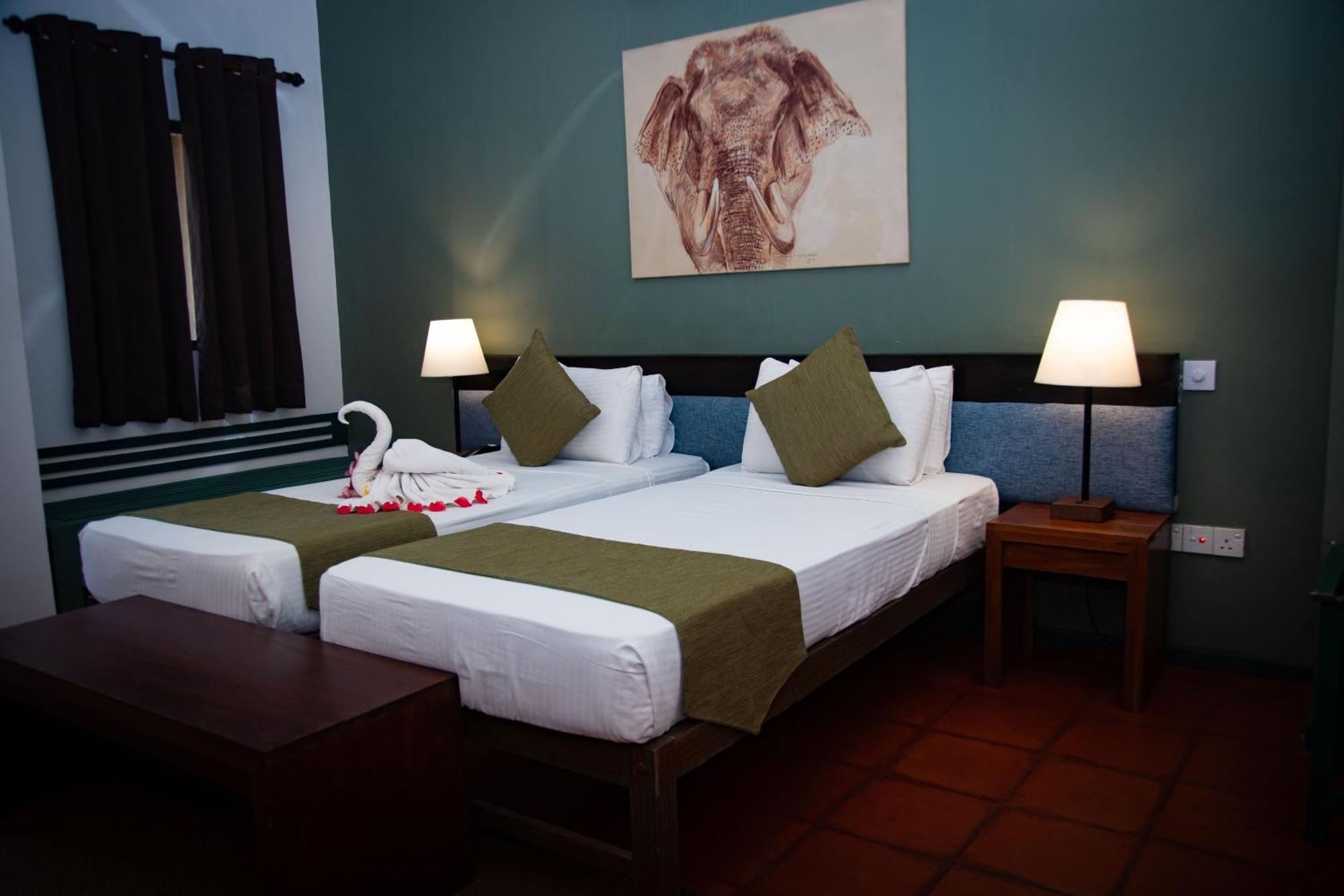 Hotel Elephant Reach Yala Esterno foto